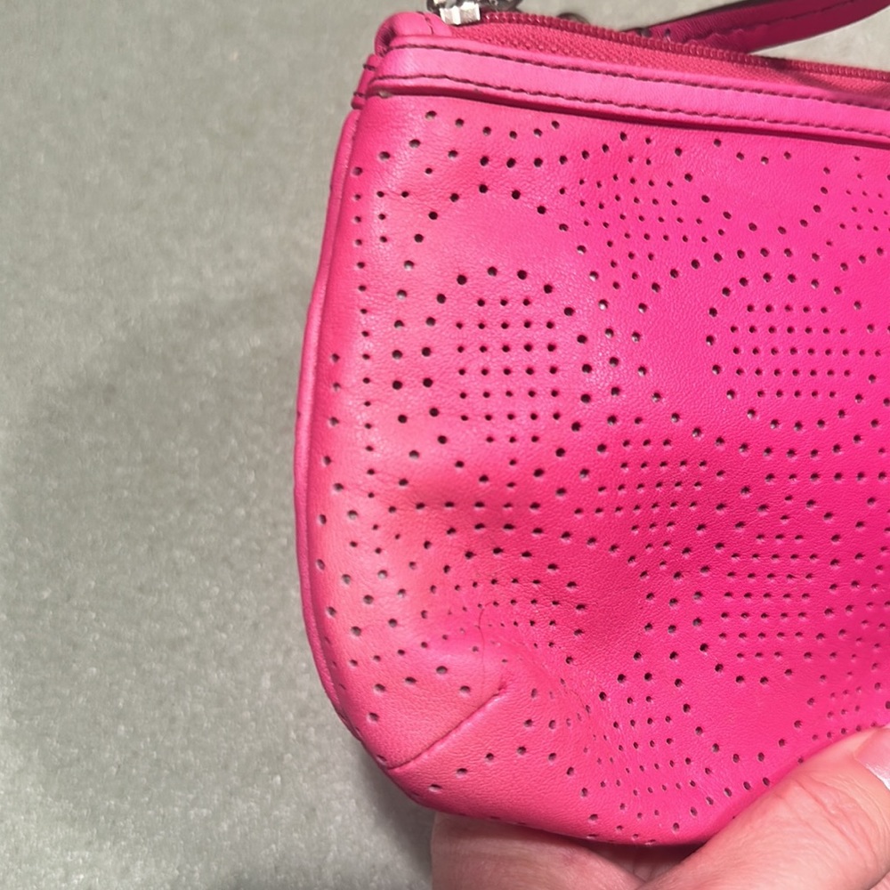 Coach wristlet - Picture 5 of 6
